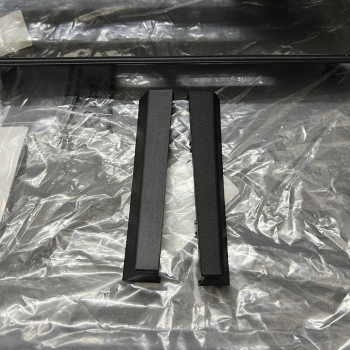 Новая ориг рамка магнитолы bmw e34 бмв е34