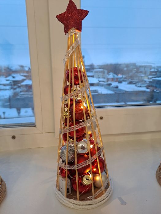 Продам новогодние поделки.