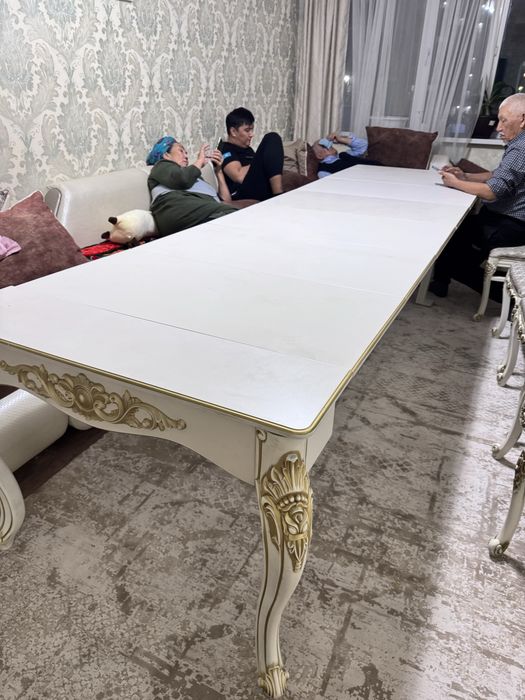 Продам стол, 8 стульяв