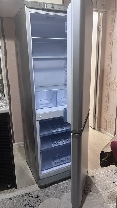 Холодильник сатылады