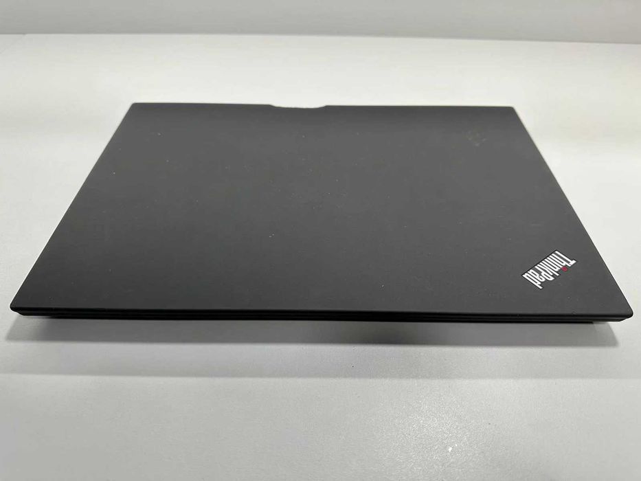 Laptop SH Lenovo Thinkpad P15s i7-1165G7 16gb ram SSD 512 Nvidia 4gb