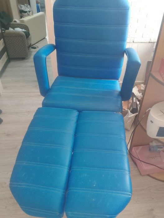 Продам кушетку  5000 тысячь