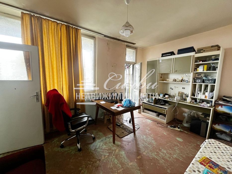 Продава се Едностаен апартамент в Шумен, Тракия - 49 кв.м за 1125 €/кв.м - Снимка #1