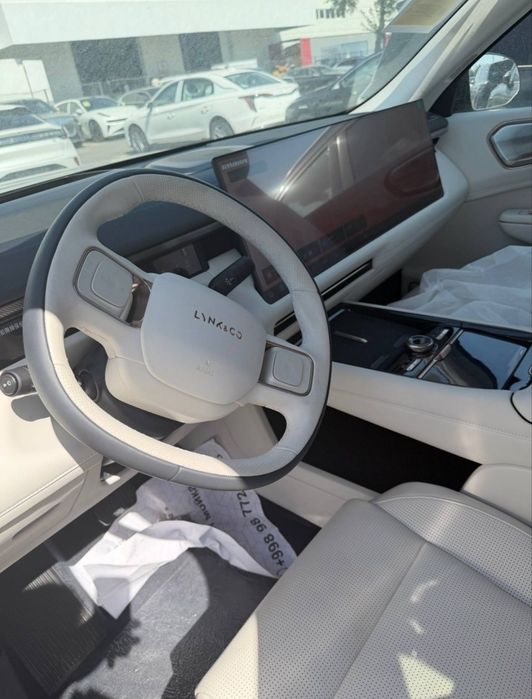 Lynk&Co 900 Ультра 2025