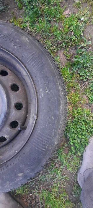летни гуми с джанти 185/65 R14 - четири броя
