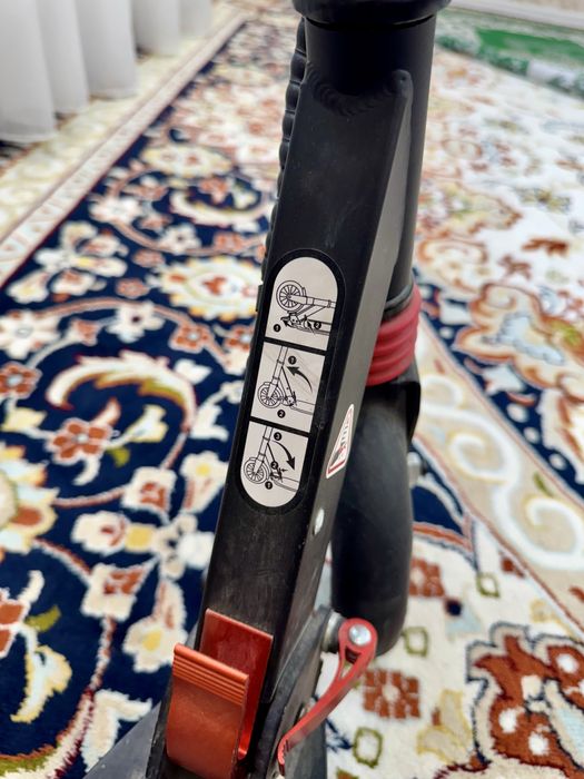 Электронный самокат сатылады