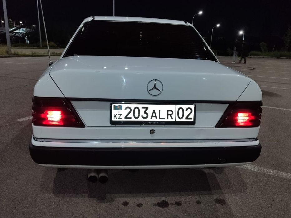 Продам Мерседес 124