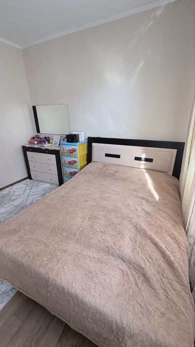 Продам Спальный гарнитур