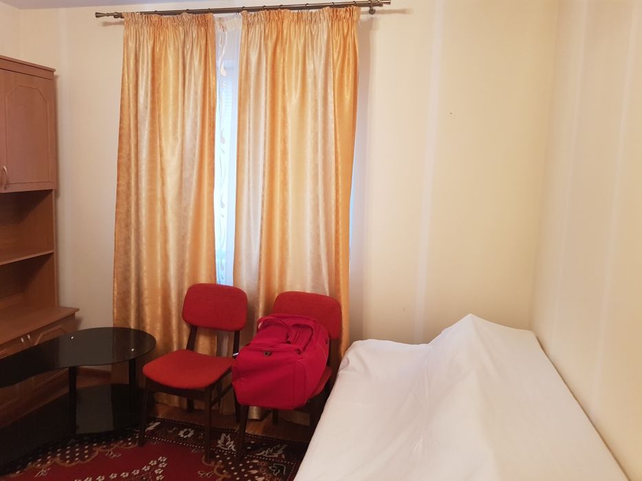 Inchiriez apartament Marceni