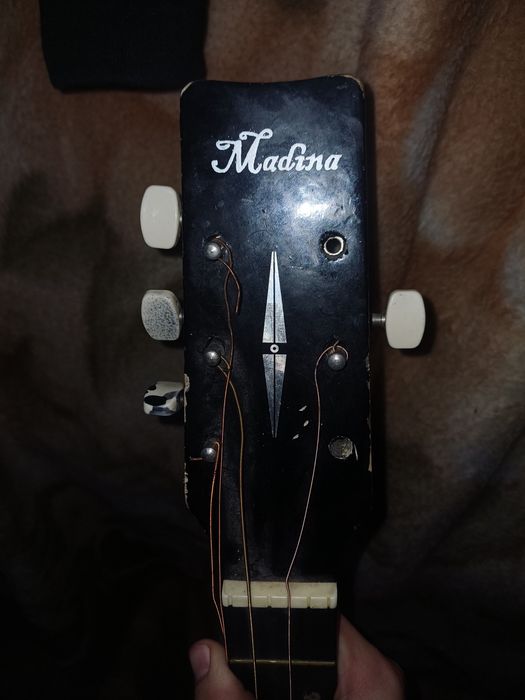 Продам.   гитару