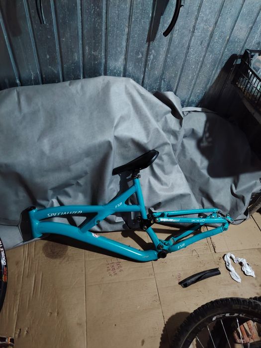 Vând cadru specialized enduro fsr
