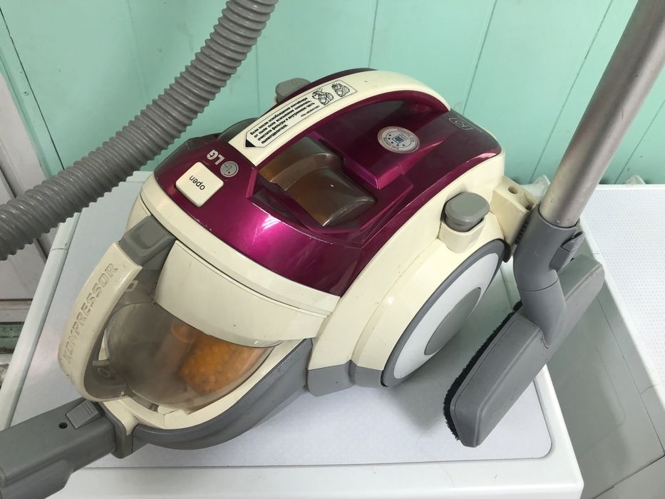 Гарантия!!! Пылесос продам