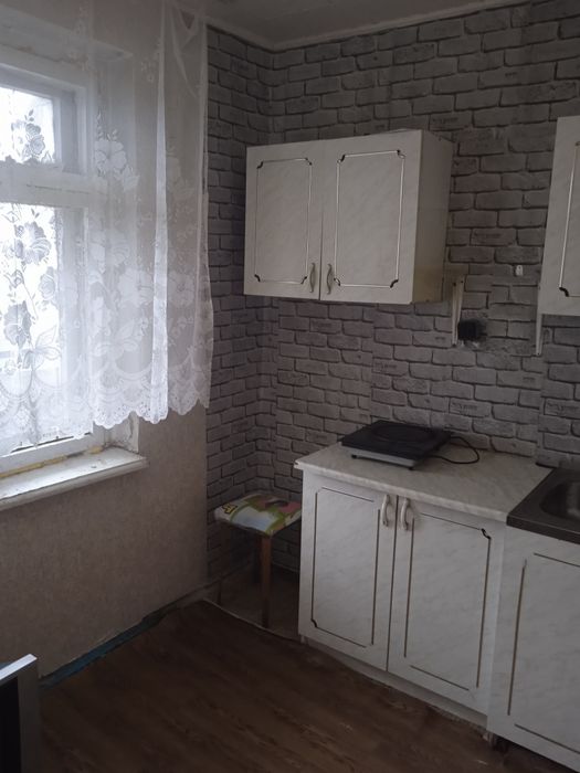 Сдам квартиру 100 000 + ком. услуги