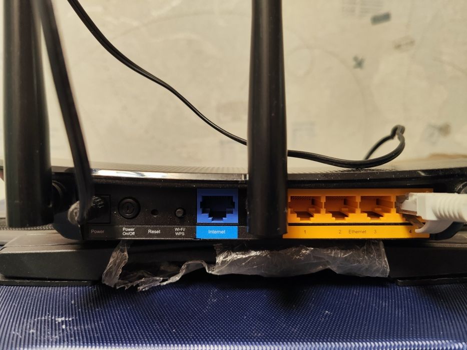 Продам Wi-Fi роутер tp-link