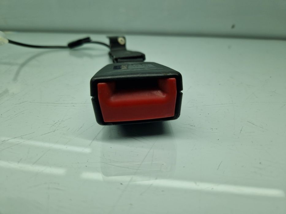 Capsa centura dreapta fata Volkswagen Polo (6R) [Fabr 2009-2016] 6R48