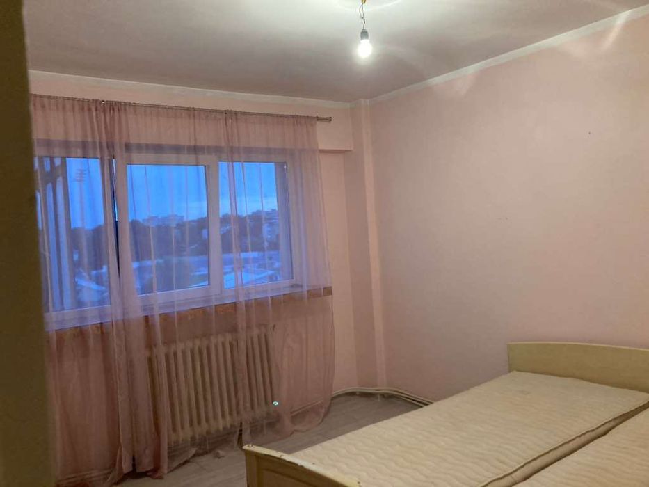 Vând apartament 2 camere in calea nationala