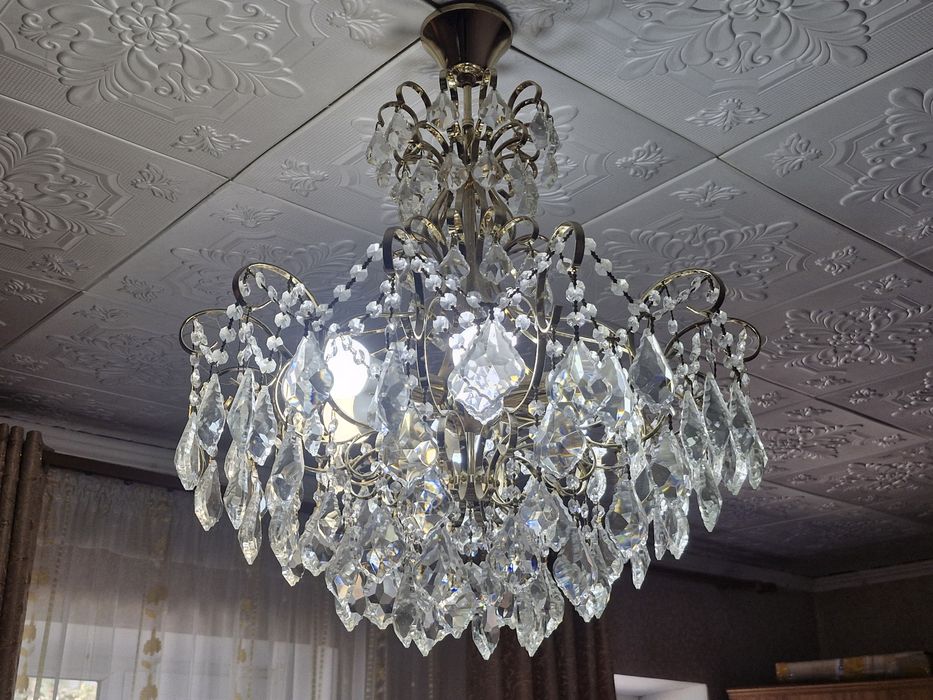 Стол со стульями