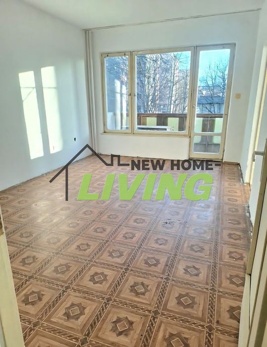 Продава се Тристаен апартамент в Пловдив, Южен - 74 кв.м за 862 €/кв.м - Снимка #2