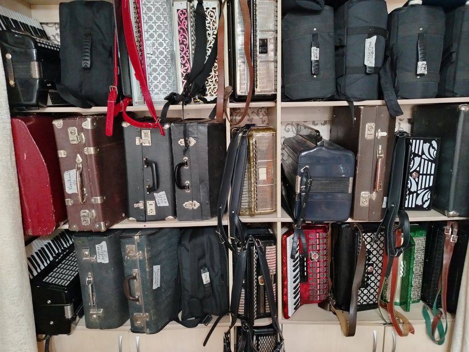 Продам гармони, баяны