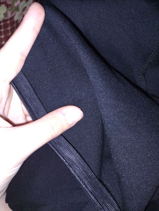 платье в обтяг с вырезом,размер 44