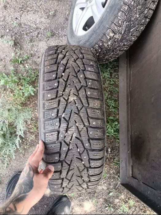 Комплект шин с дисками 195/65 R15