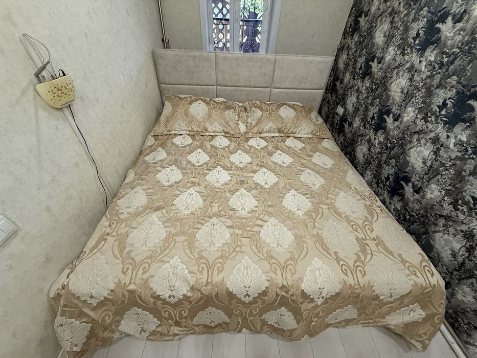 Кровать в отличном состоянии.