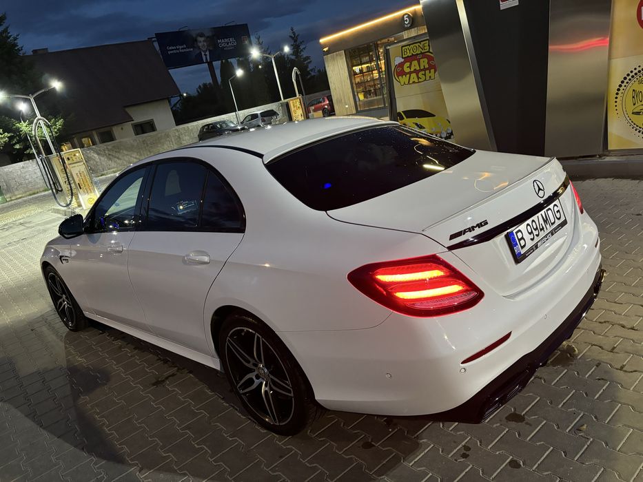 Mercedes-Benz E43 AMG