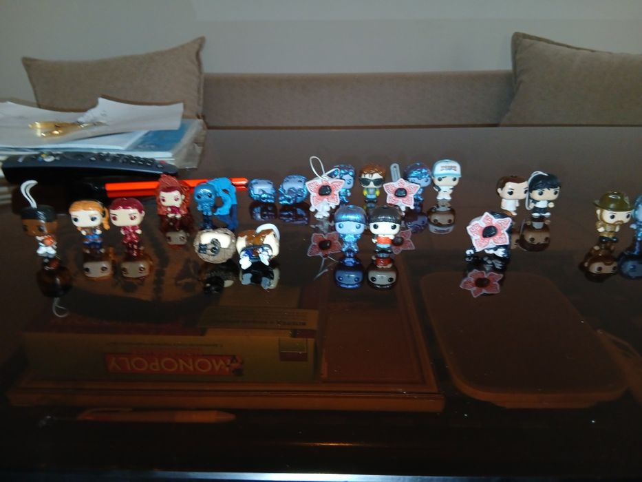 продаю полноценную коллекцию осд, киндер джой.