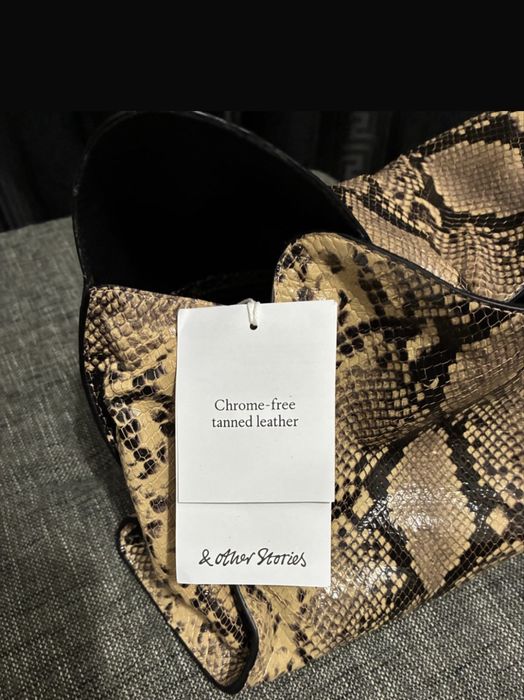 Genti de marca de lux .Nu ezita ..Reduceri de sarbatori