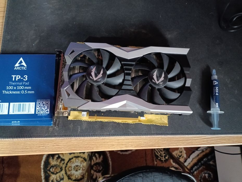 asus tuf RTX 2060 / ZOTAC AMP EDITION rgb