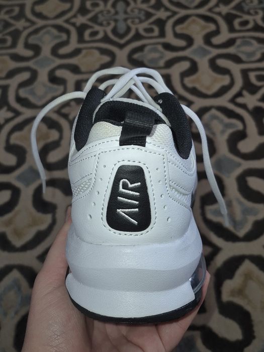 Adidași Nike Air Max Ap