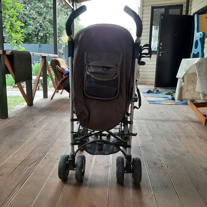 Детская складная коляска