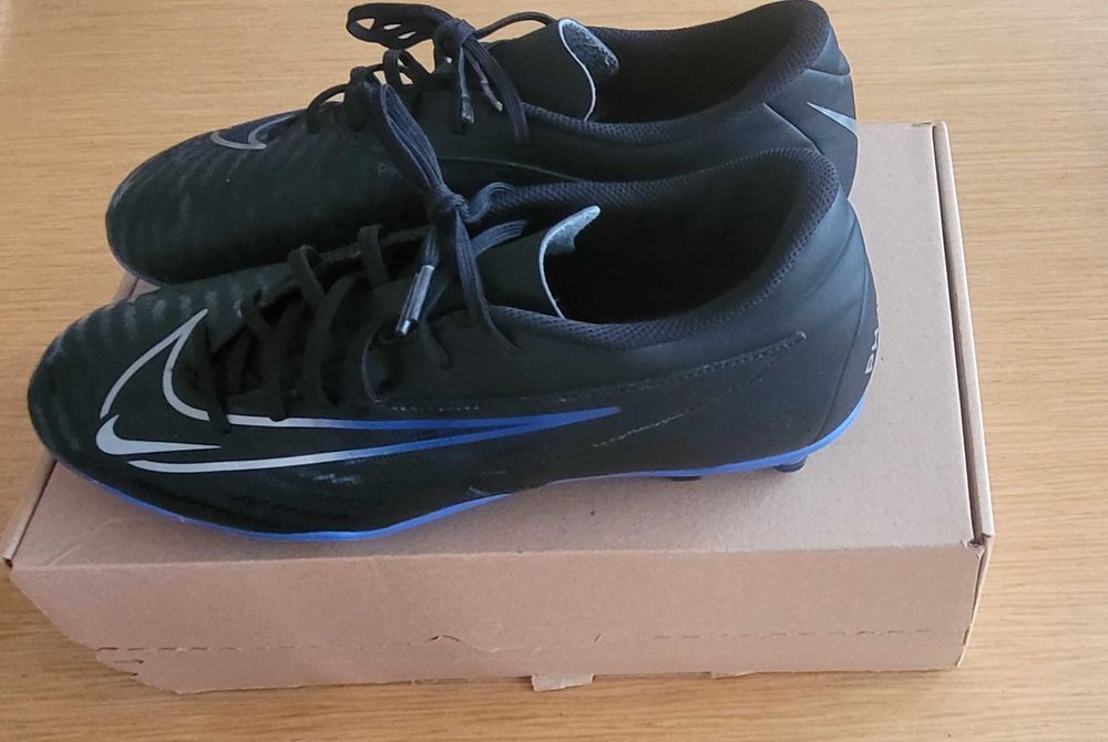 Футболни обувки бутонки Nike Phantom Gx Club Fg/M - размер 44 (UK 9)