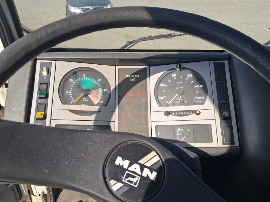 Vand MAN autoutilitară