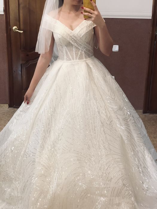 Свадебное платье