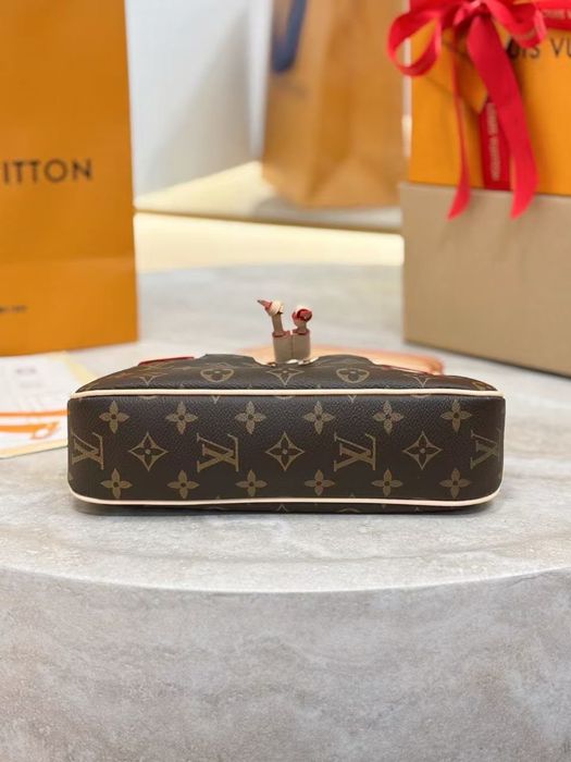 Сумка LV Louis Vuitton Nano Frivole