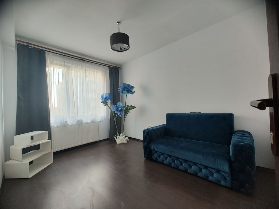 Spațiu birou apartament 3 camere, artera principală, cu parcare