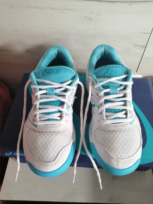 Маратонки за бадминтон Asics, 36 номер