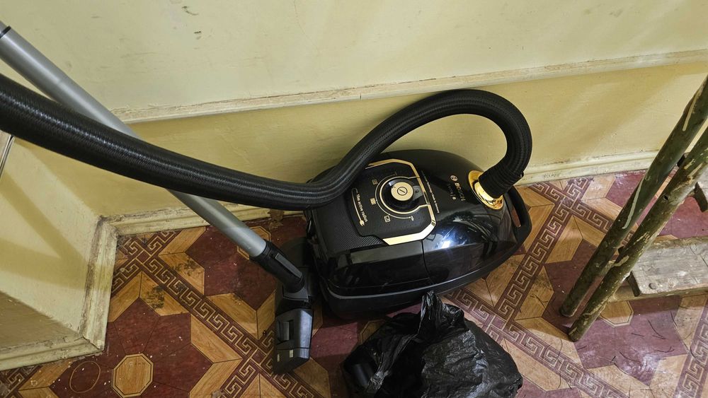 Продам пылесос Bosch