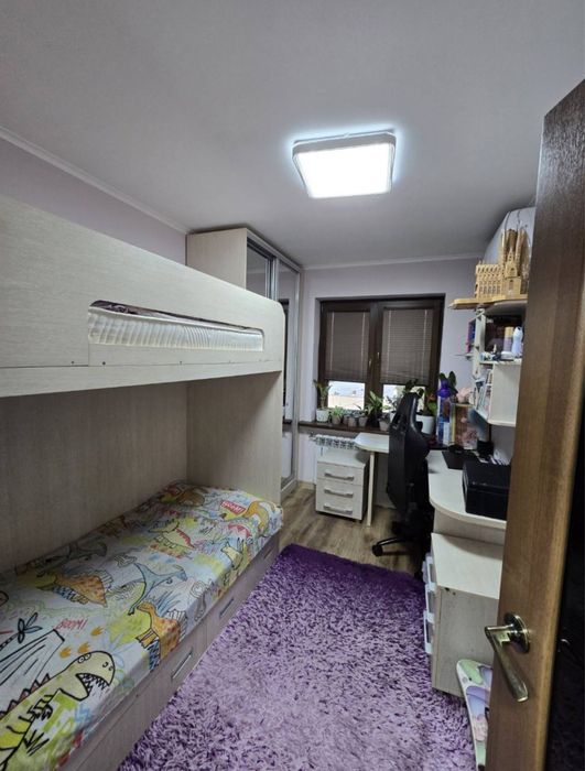 Продается 3-х комнатная квартира кирпич Аккурган Новомосковская