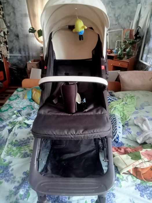 Продам коляску новую