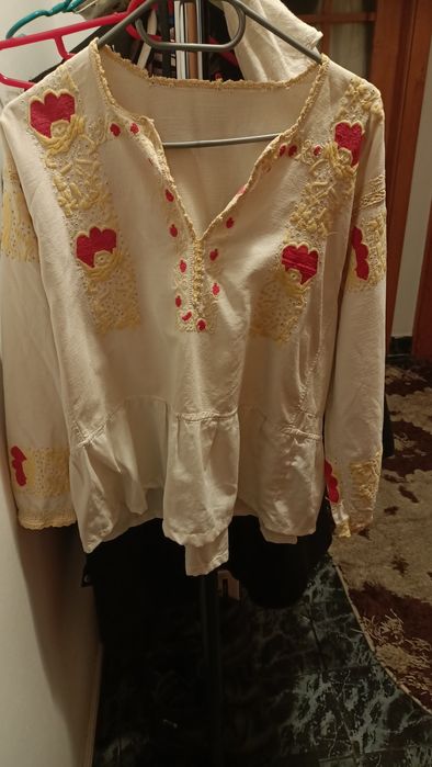 Cămașă autentică, cusuta