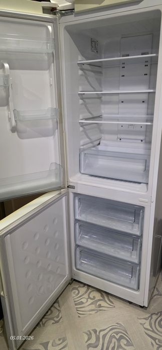 Продам холодильник