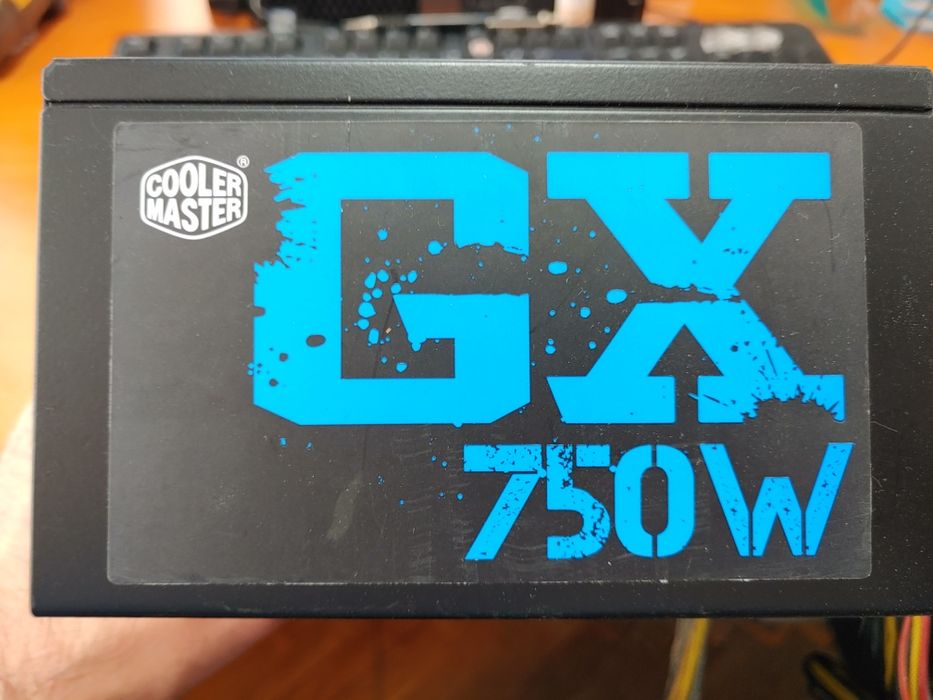 Захранване Coolermaster. GX750
