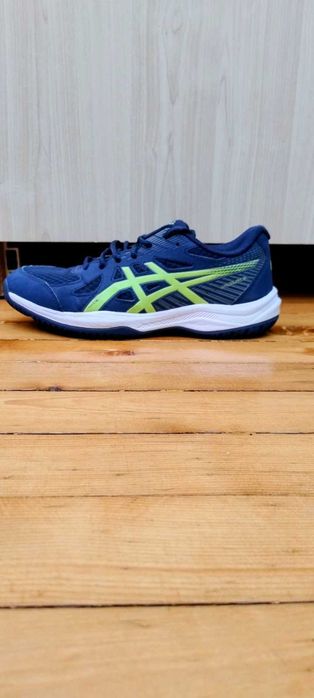 Спортни обувки asics