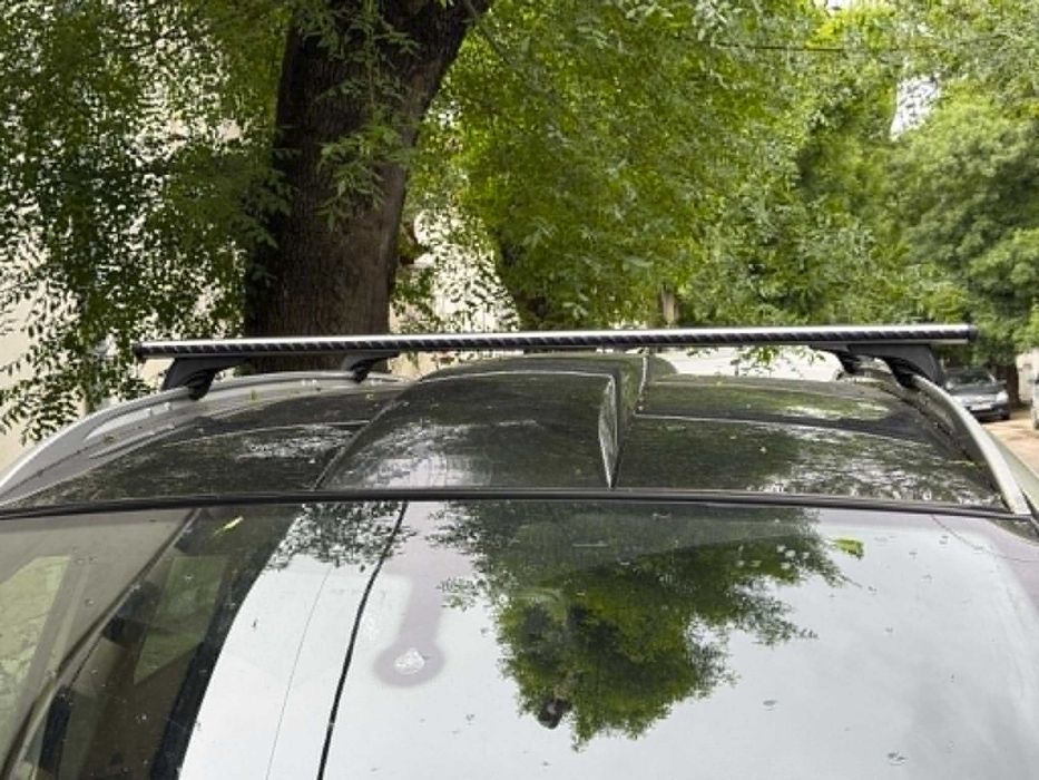 Напречни греди; кутия за багажник (roofbox); гумена стелка