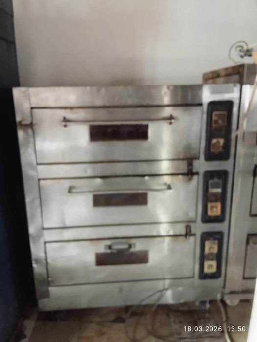 Жарочные шкафы в хорошем состоянии по 120тысяч тг,есть противени 60×60