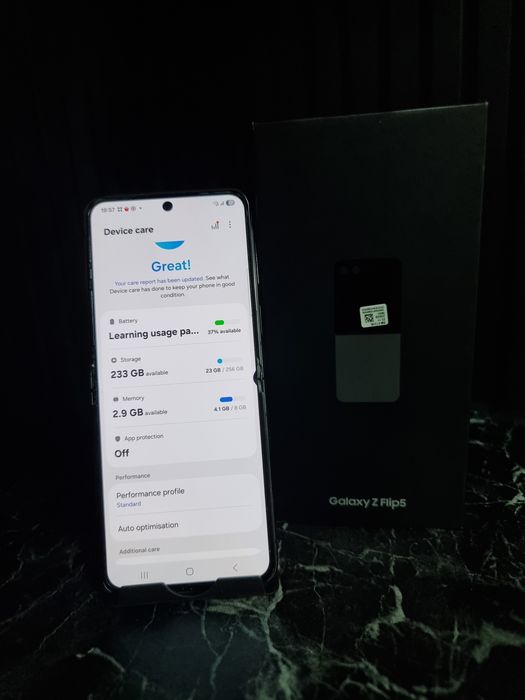 Noble Amanet - Samsung Z Flip 5, 256gb, pata ecran