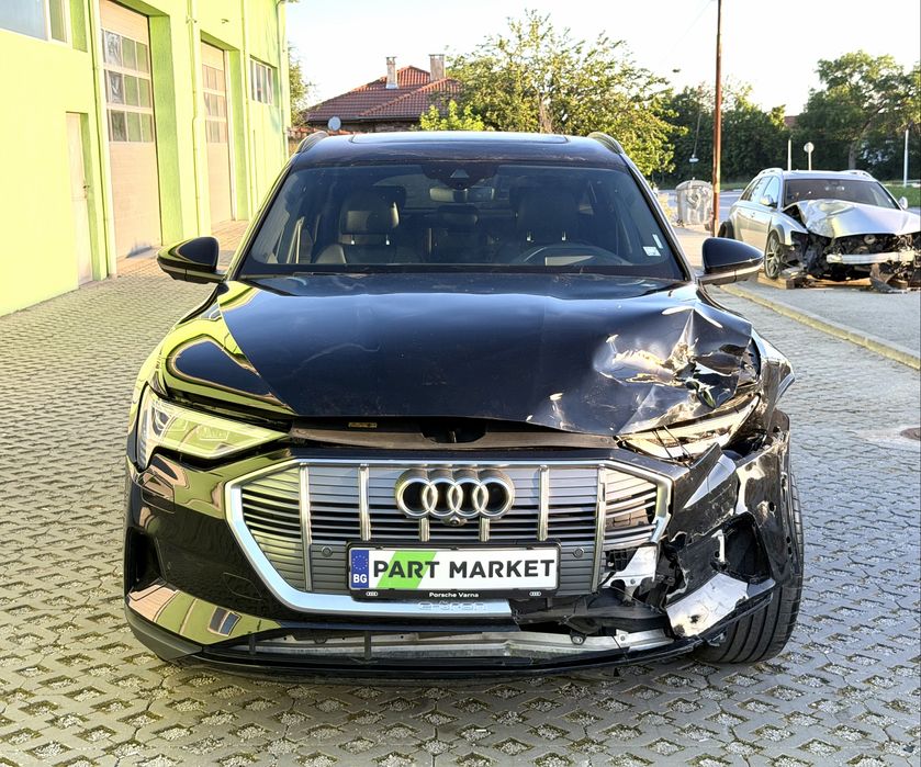 AUDI E - TRON 55 QUATTRO На Части