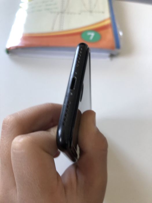 Айфон 7 в идеалном состояние